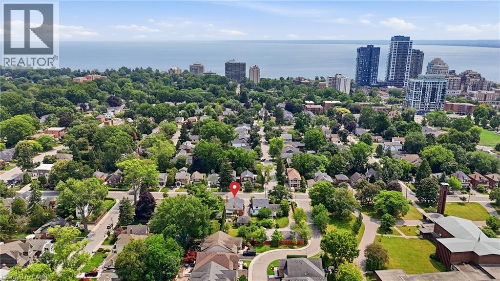 2153 CAROLINE Street - 40