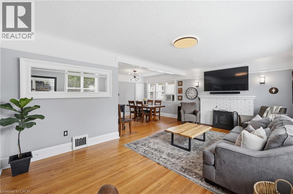2153 CAROLINE Street - 8