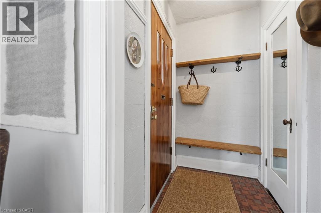 2153 CAROLINE Street - 5
