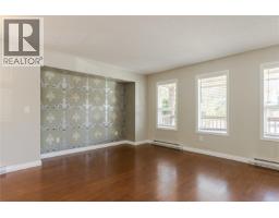 Porch - 293 Applegreen Ave, Nanaimo, BC V9R0A7 Photo 8