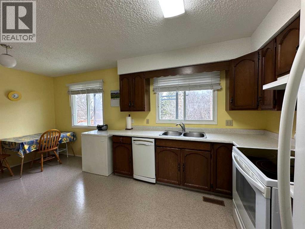 5 Sproule Place