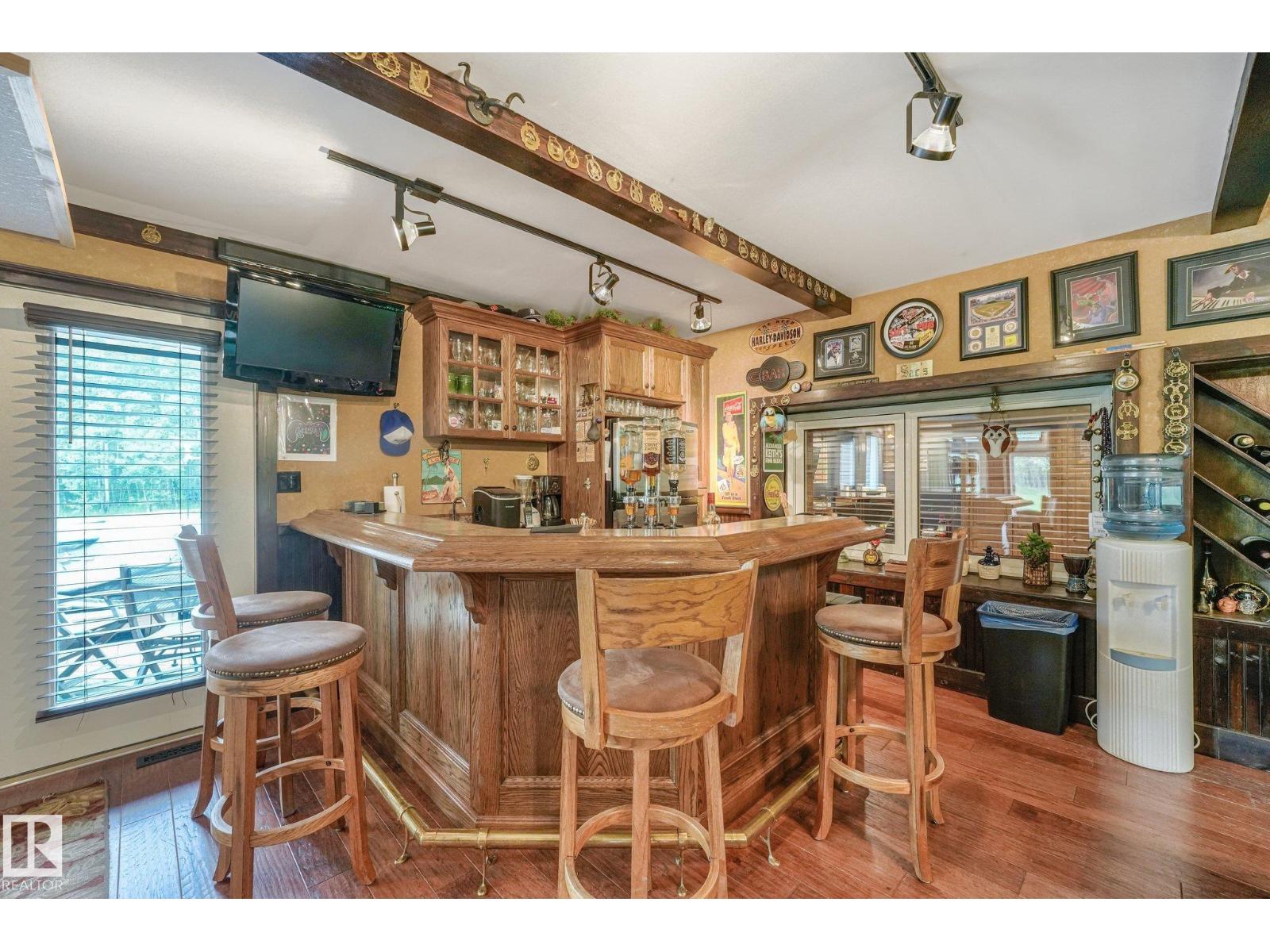 #290 22560 WYE RD - 42