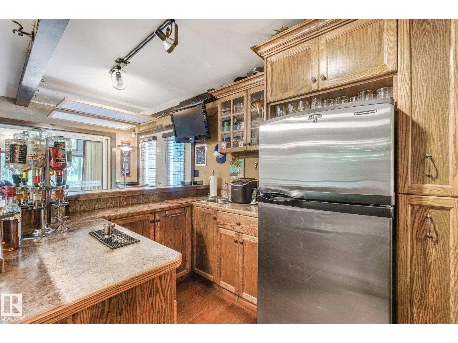 #290 22560 WYE RD - 43