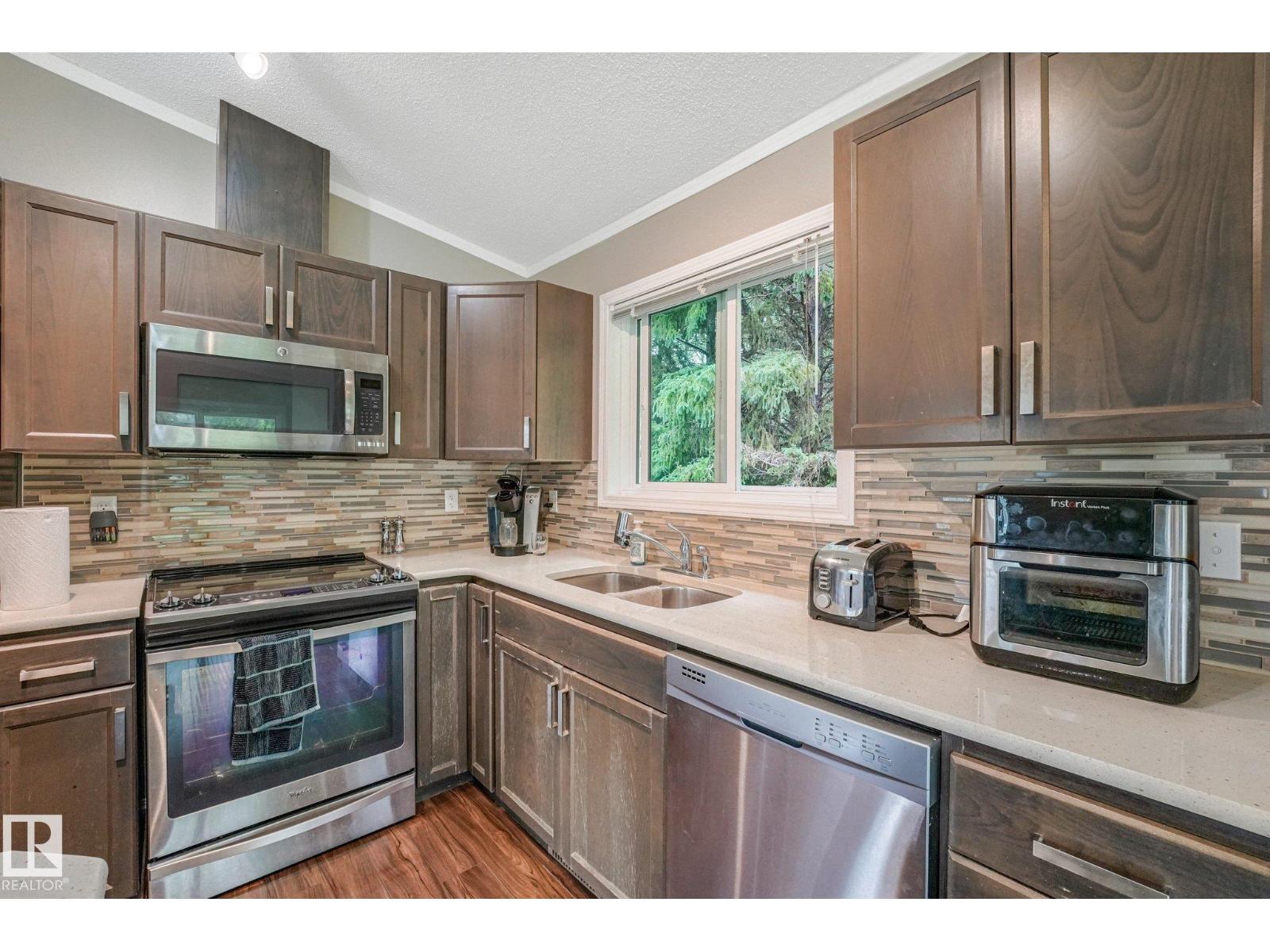 #290 22560 WYE RD - 56