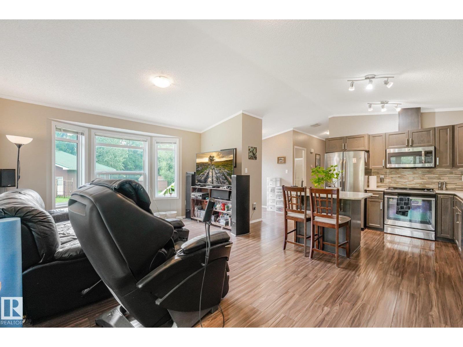 #290 22560 WYE RD - 60