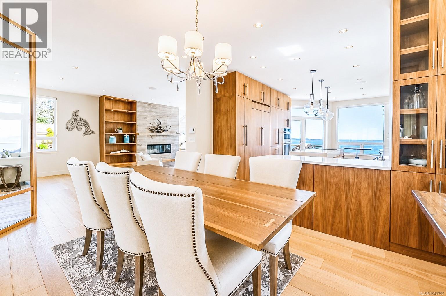 #20 4771 Cordova Bay Rd - 11