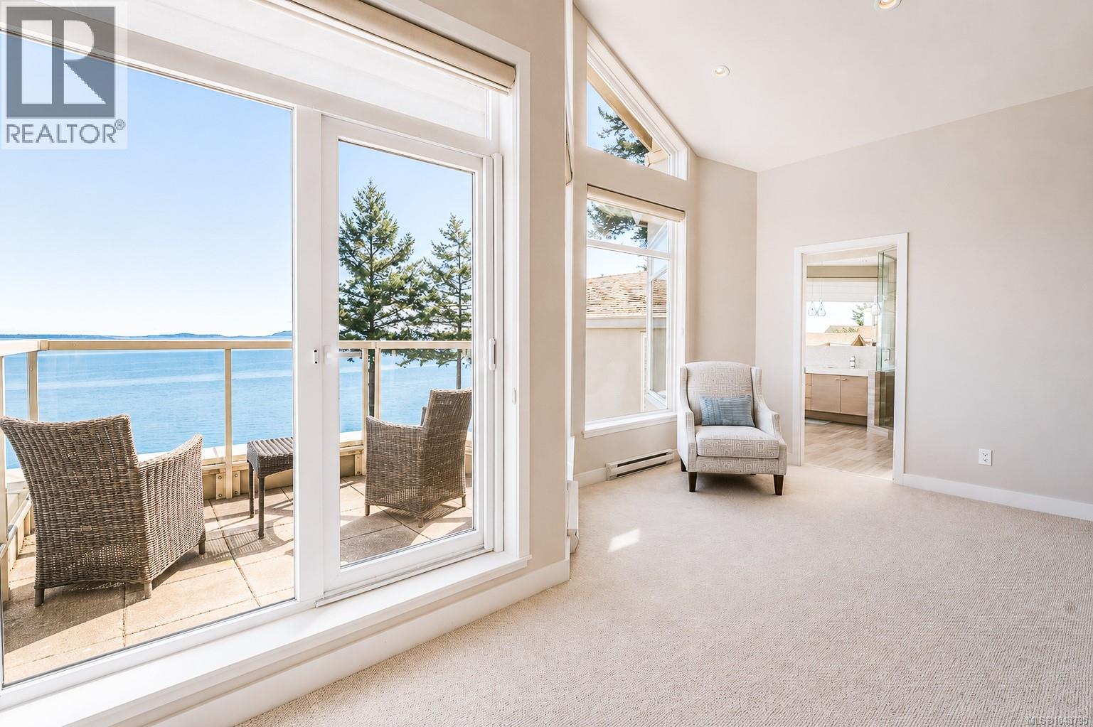 #20 4771 Cordova Bay Rd - 18