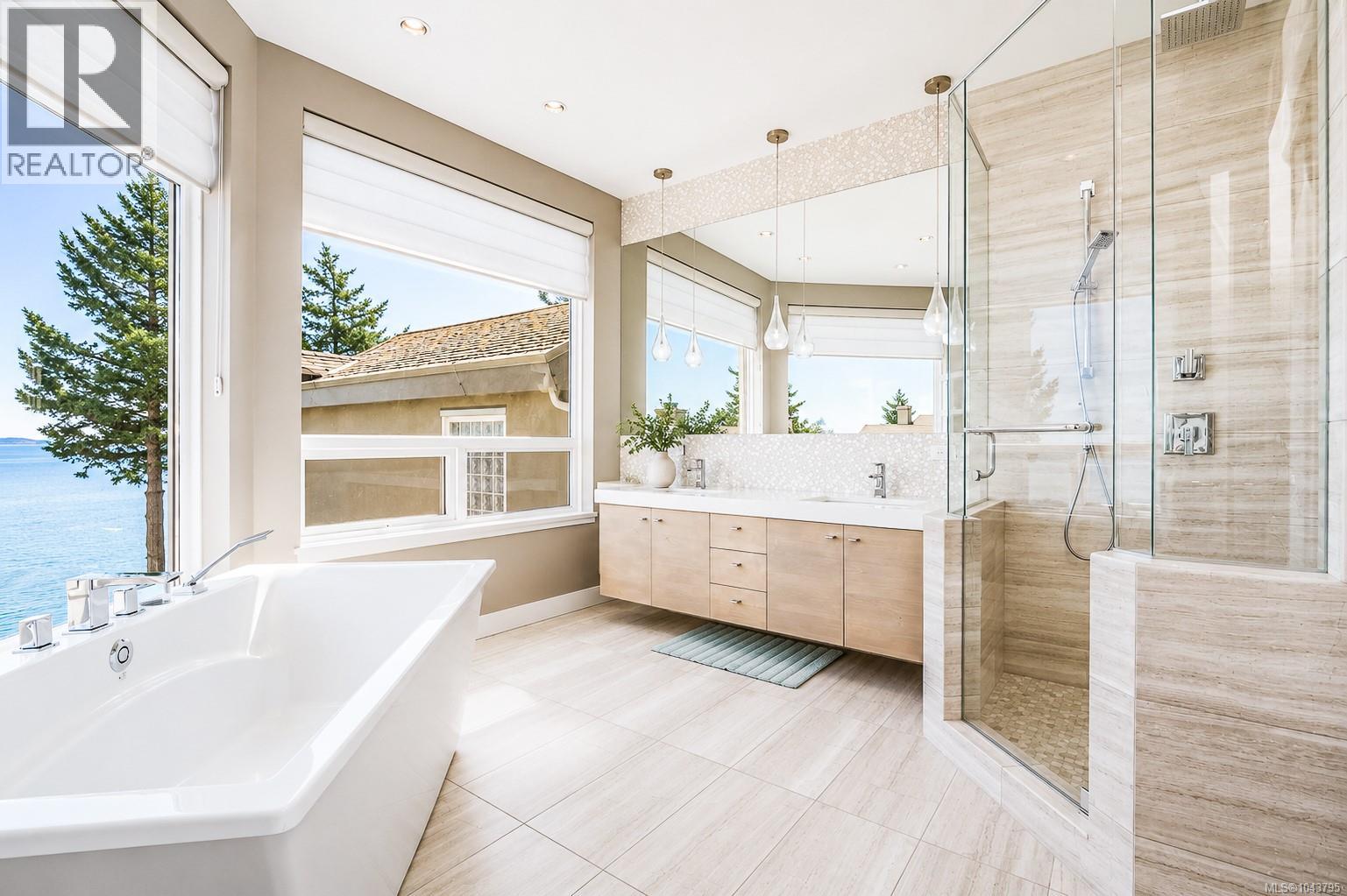 #20 4771 Cordova Bay Rd - 22