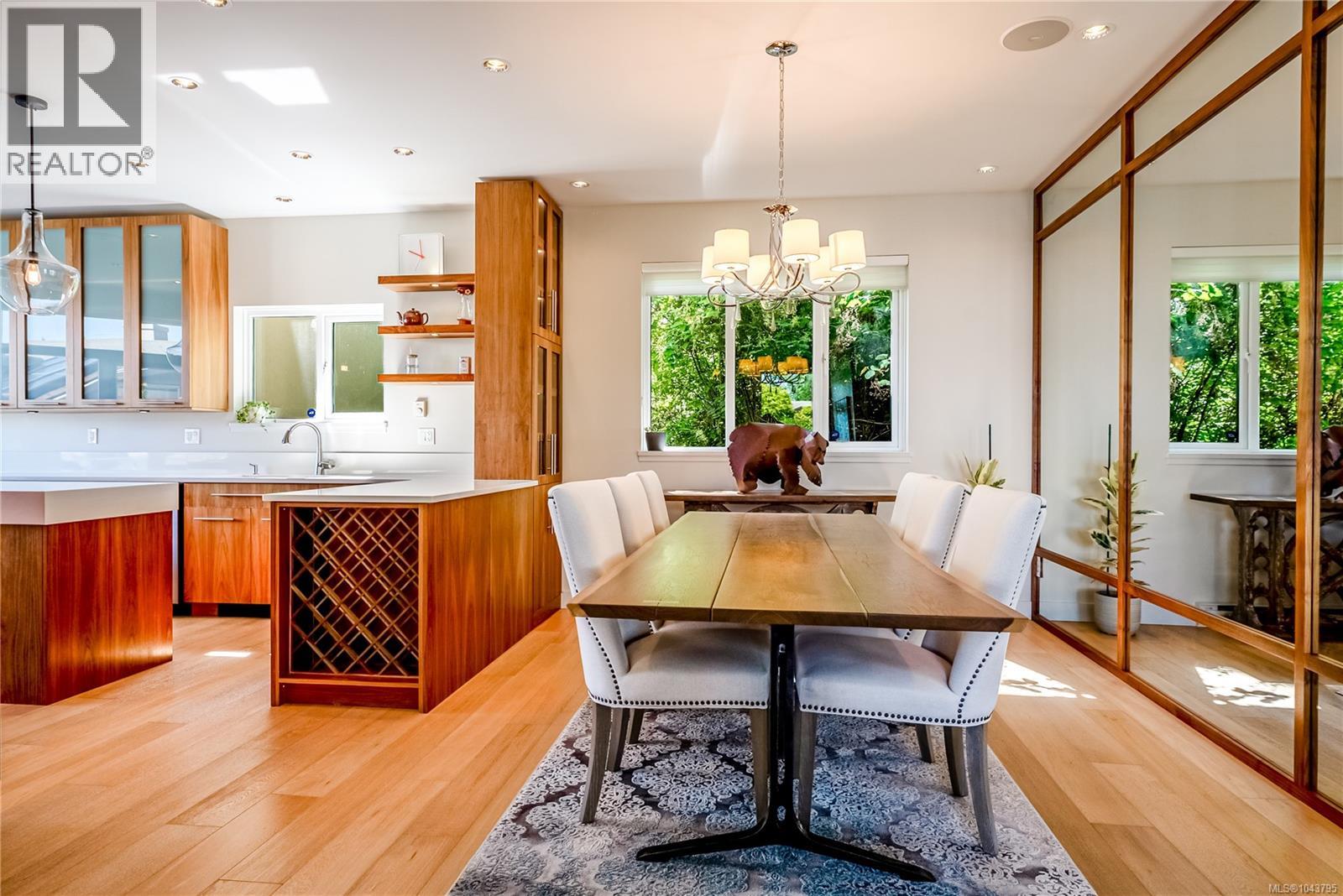 #20 4771 Cordova Bay Rd - 6