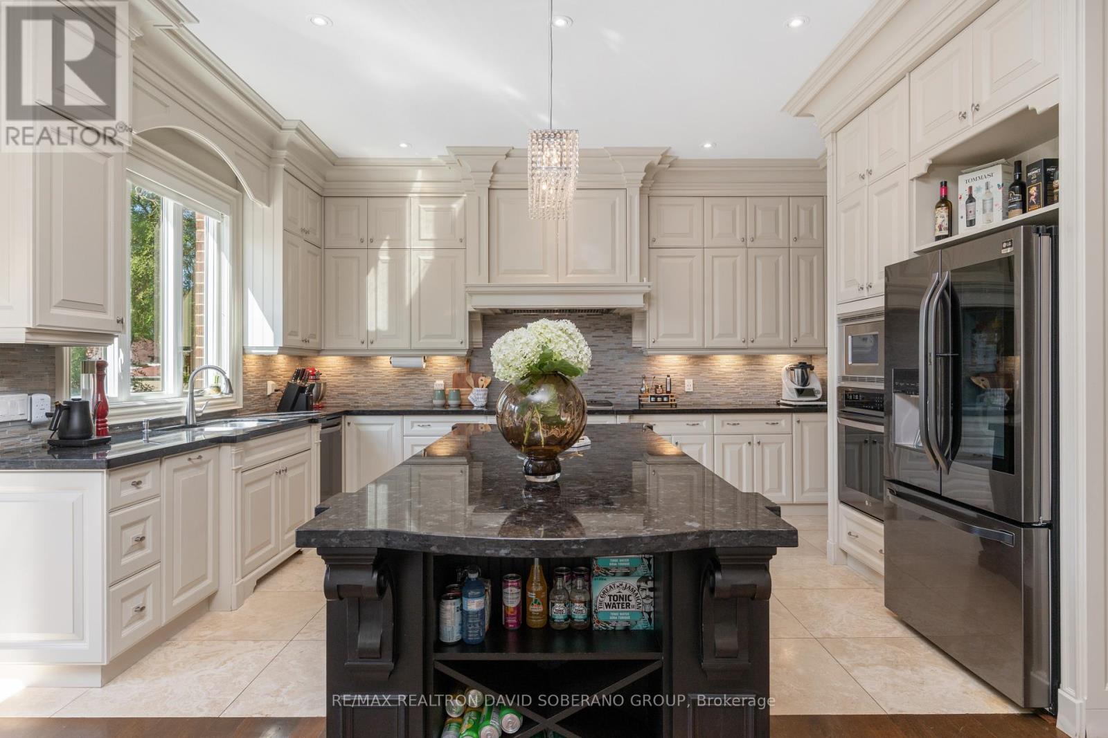 49 VERWOOD AVENUE - 12