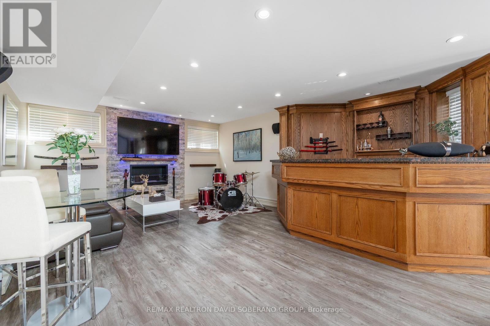 49 VERWOOD AVENUE - 35