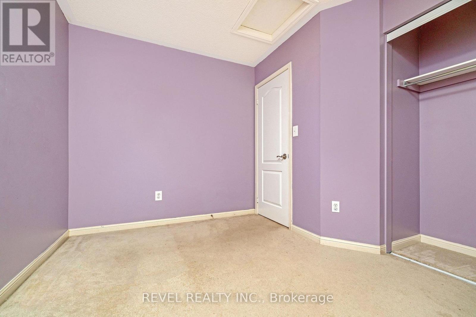 1518 CROFT AVENUE N - 26