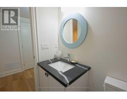 1413 Queen Victoria Avenue, Mississauga, ON L5H3H2 Photo 13