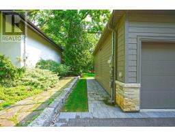 1413 Queen Victoria Avenue, Mississauga, ON L5H3H2 Photo 27