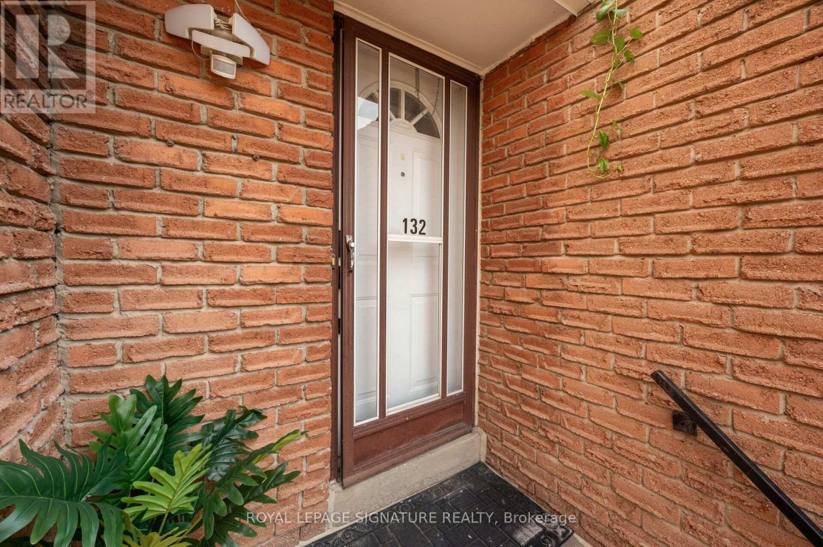 #132 1221 DUNDIX ROAD - 3