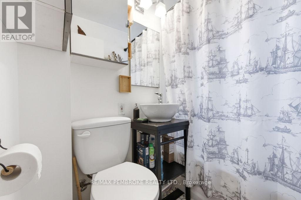 14 SUMMIT STREET - Image 25