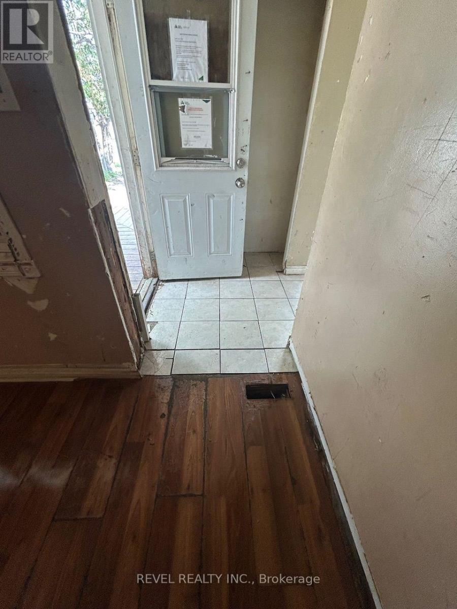 331 LANG AVENUE - Image 5