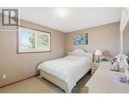 32 Highbury Drive, Hamilton, ON L8J2T4 Photo 22