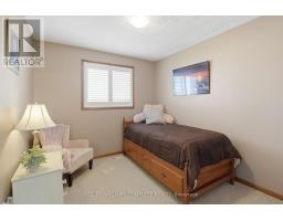 32 Highbury Drive, Hamilton, ON L8J2T4 Photo 24