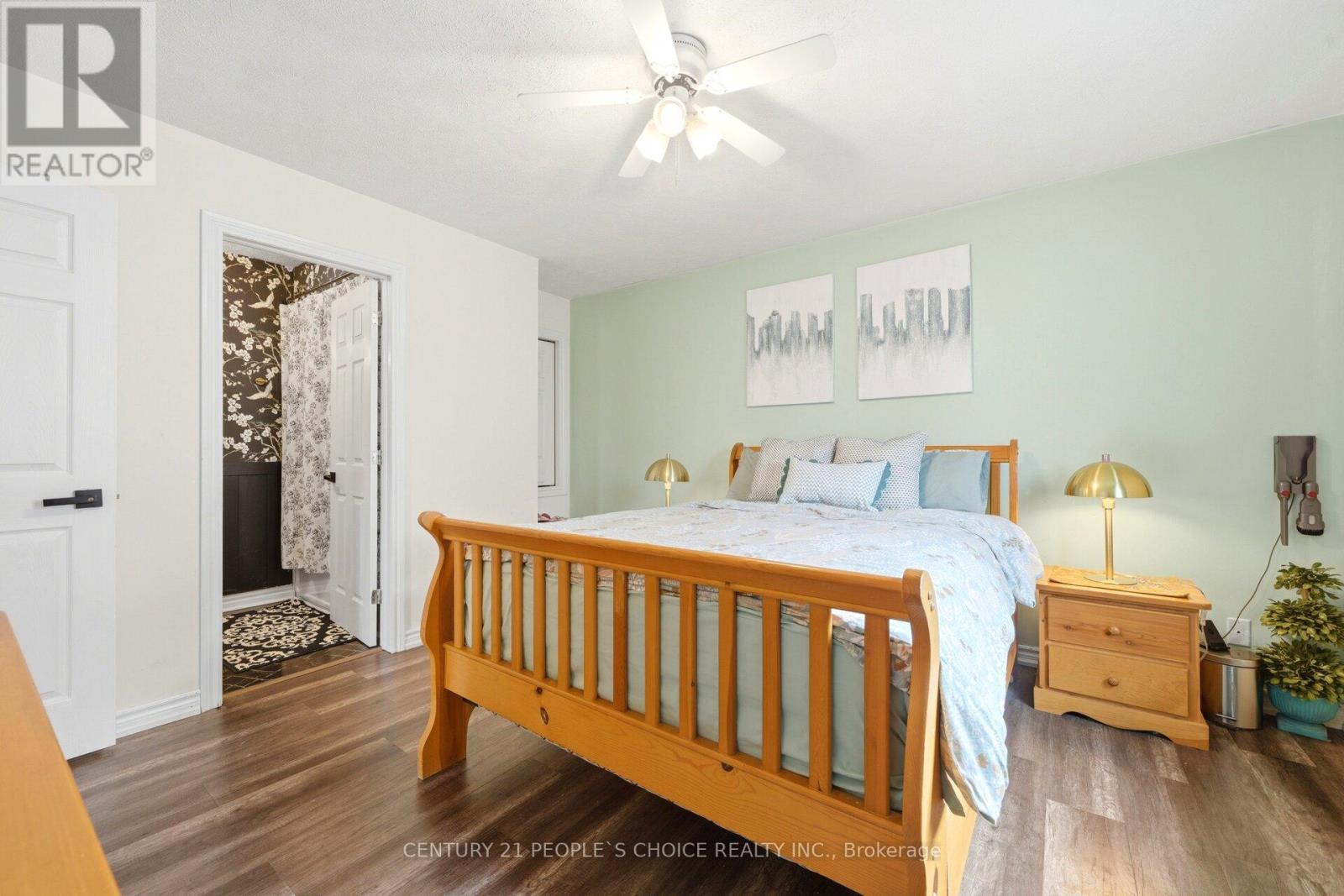 792 OAKWOOD DRIVE - 20
