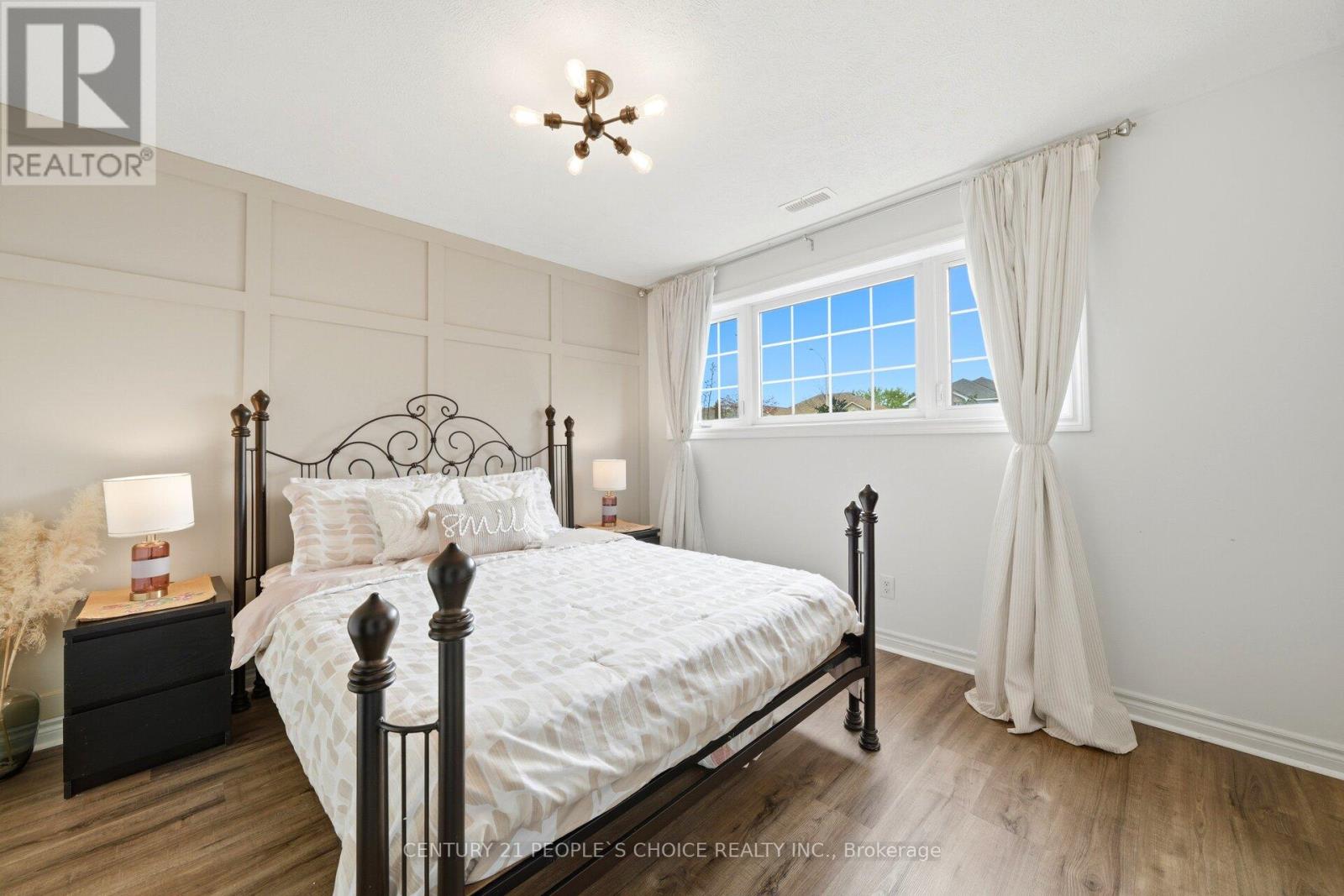 792 OAKWOOD DRIVE - 30