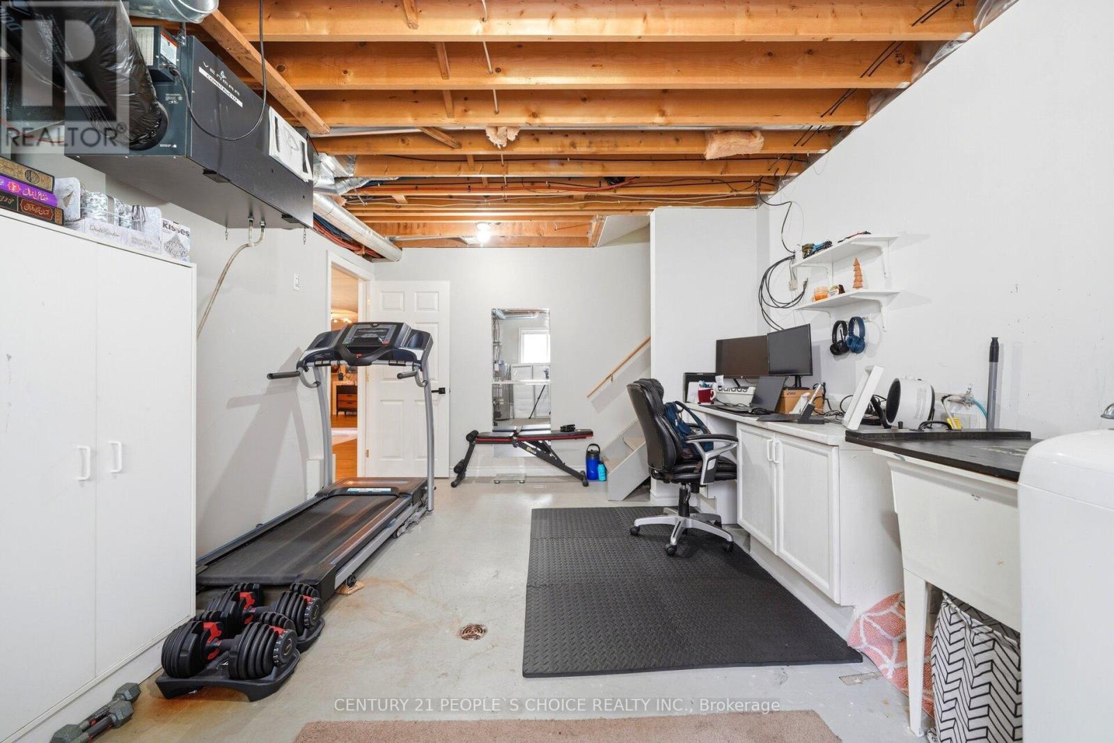 792 OAKWOOD DRIVE - 36