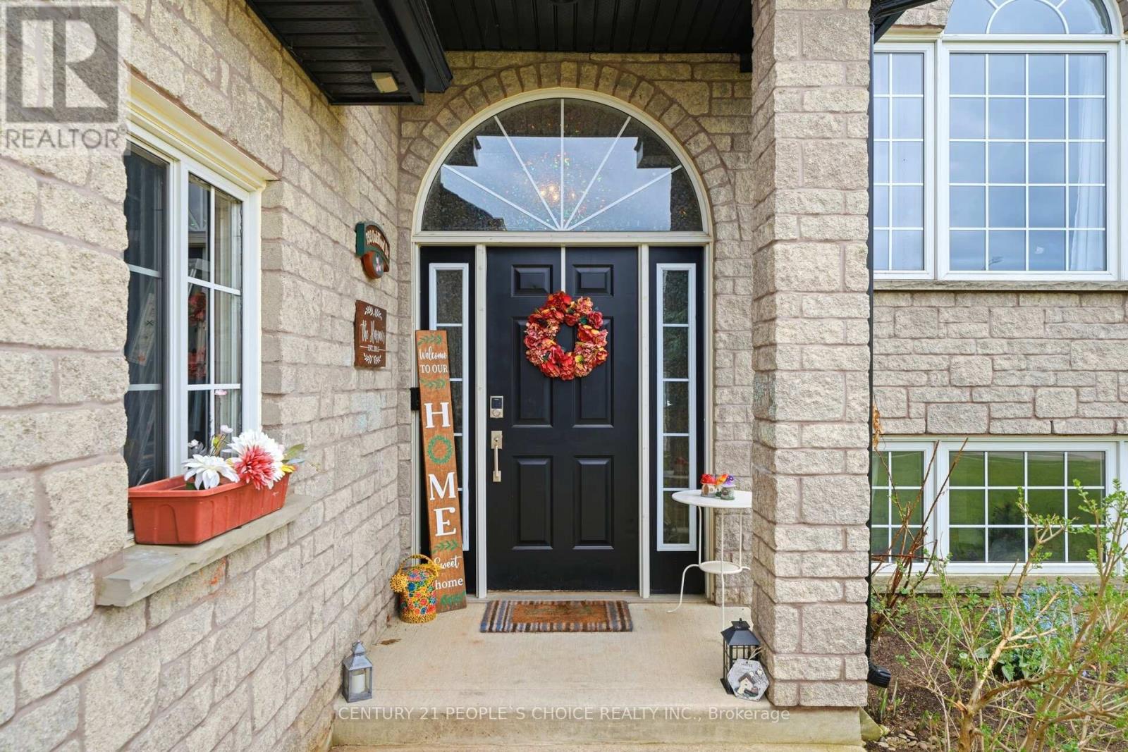 792 OAKWOOD DRIVE - 4