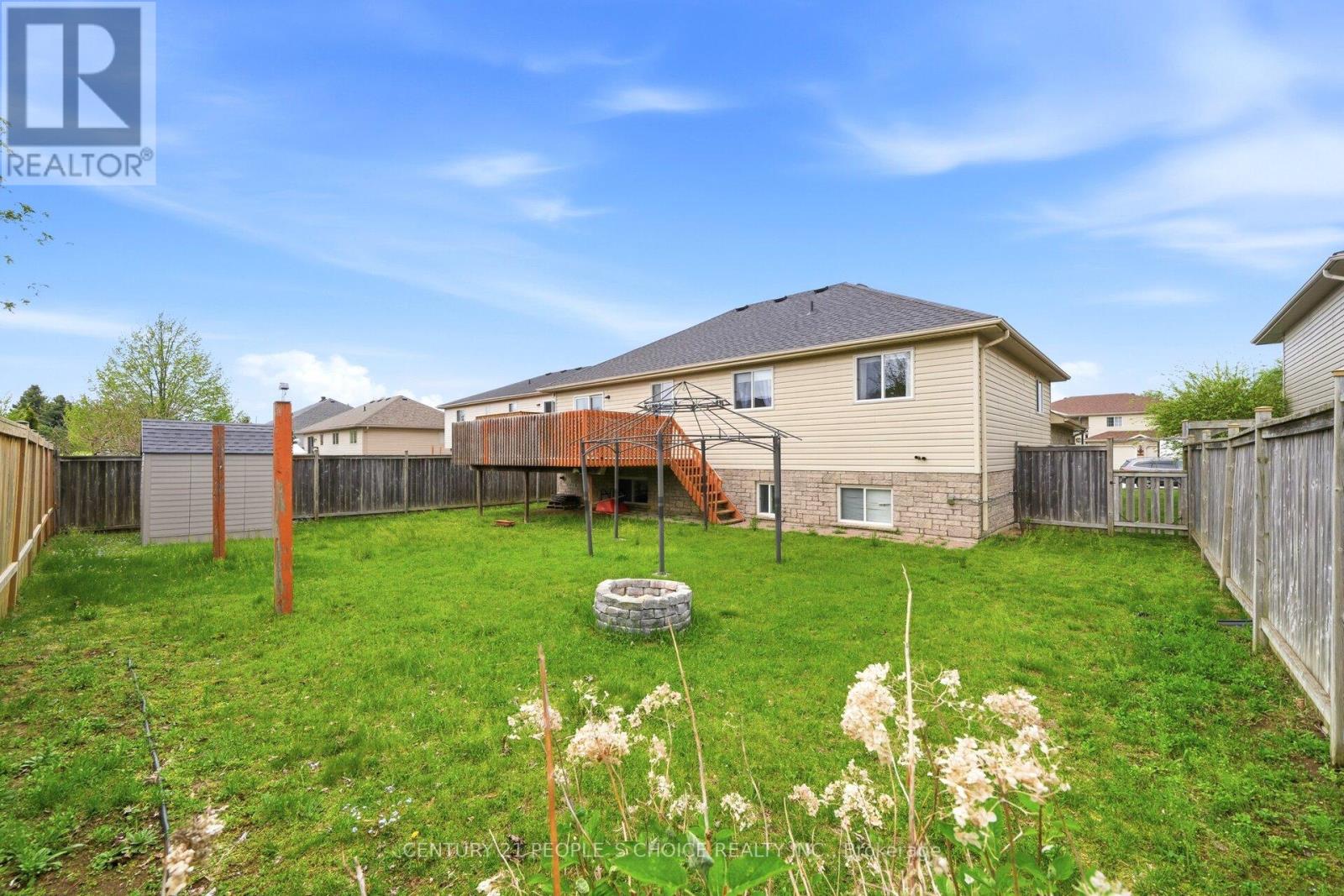 792 OAKWOOD DRIVE - 40