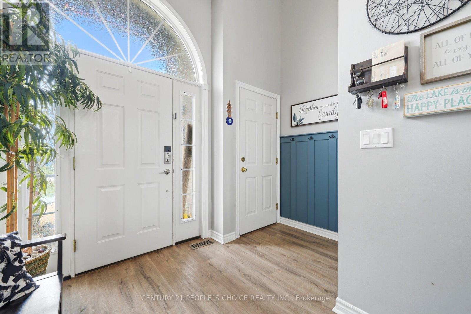 792 OAKWOOD DRIVE - 5