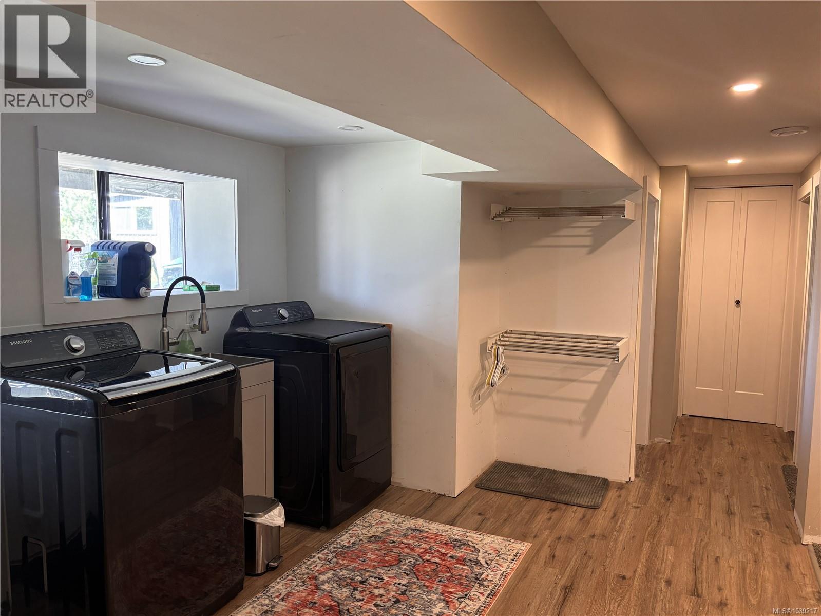5054 Dundalk Ave N - 24