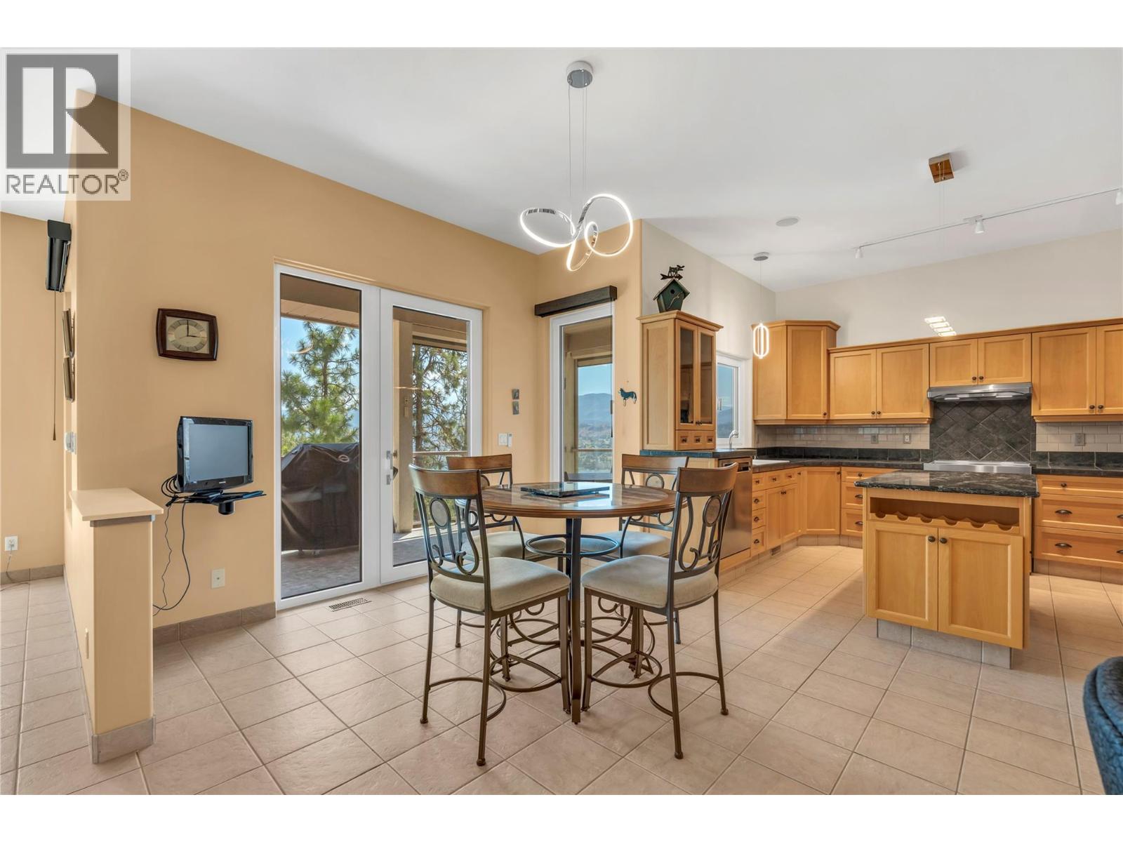 174 Christie Mountain Lane, Okanagan Falls