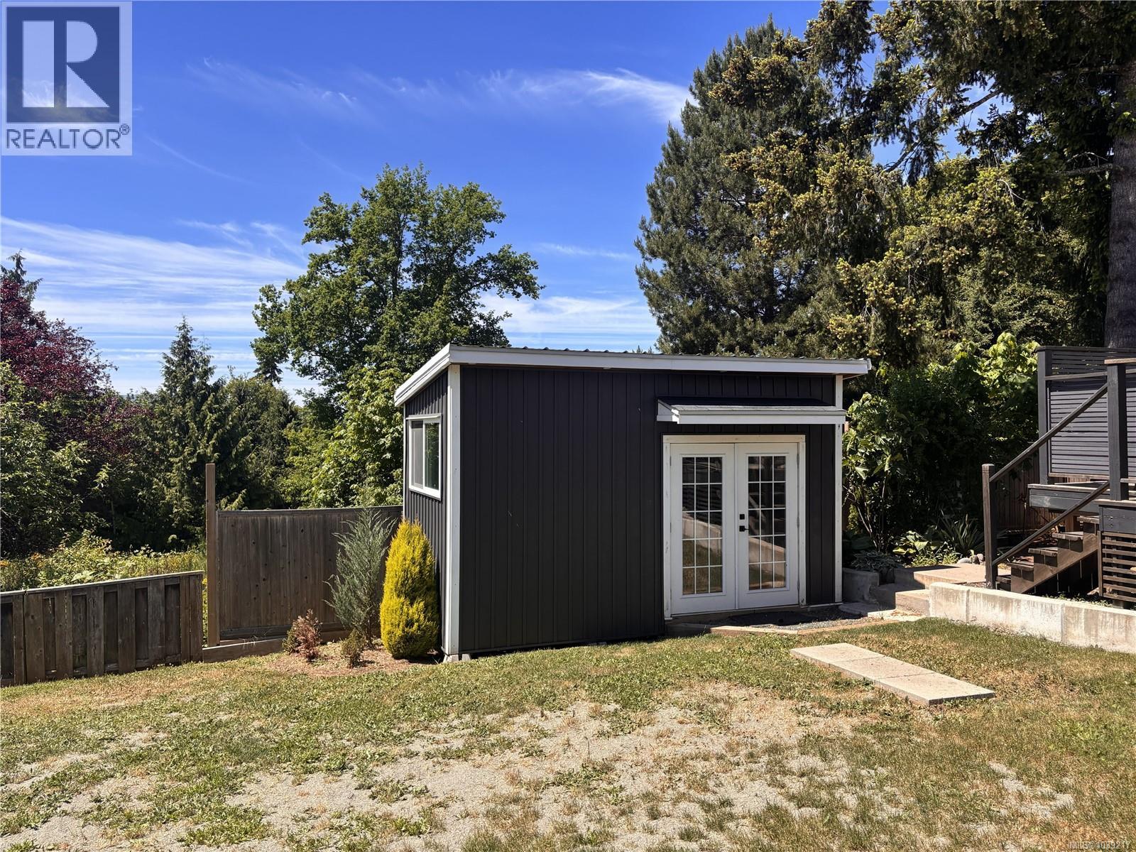 5054 Dundalk Ave N - 31