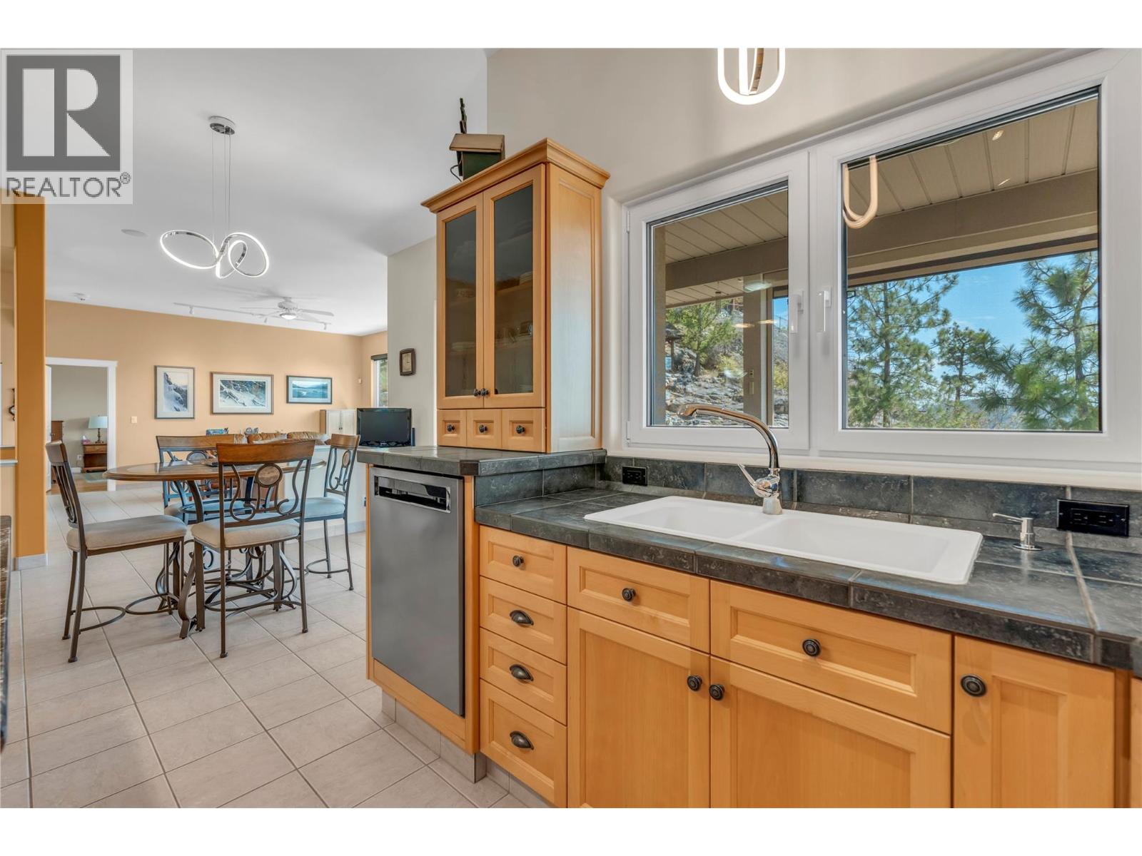174 Christie Mountain Lane, Okanagan Falls