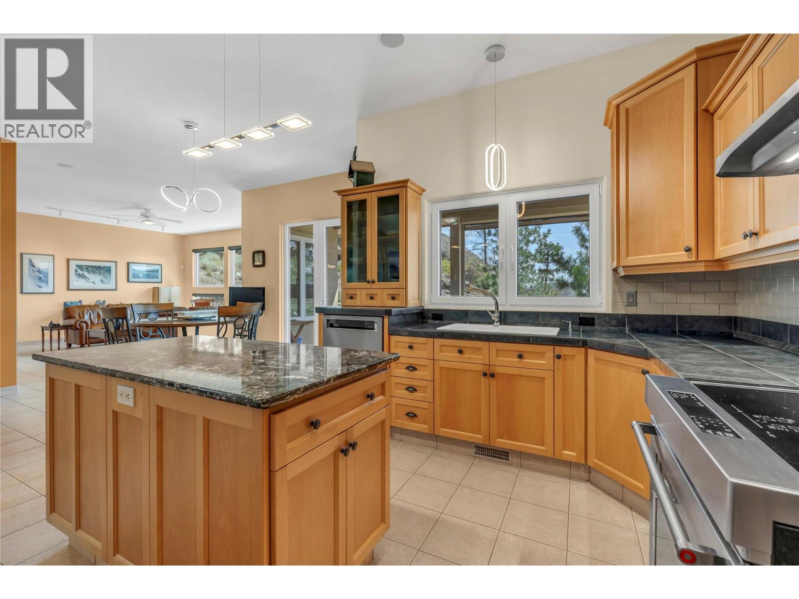 174 Christie Mountain Lane, Okanagan Falls