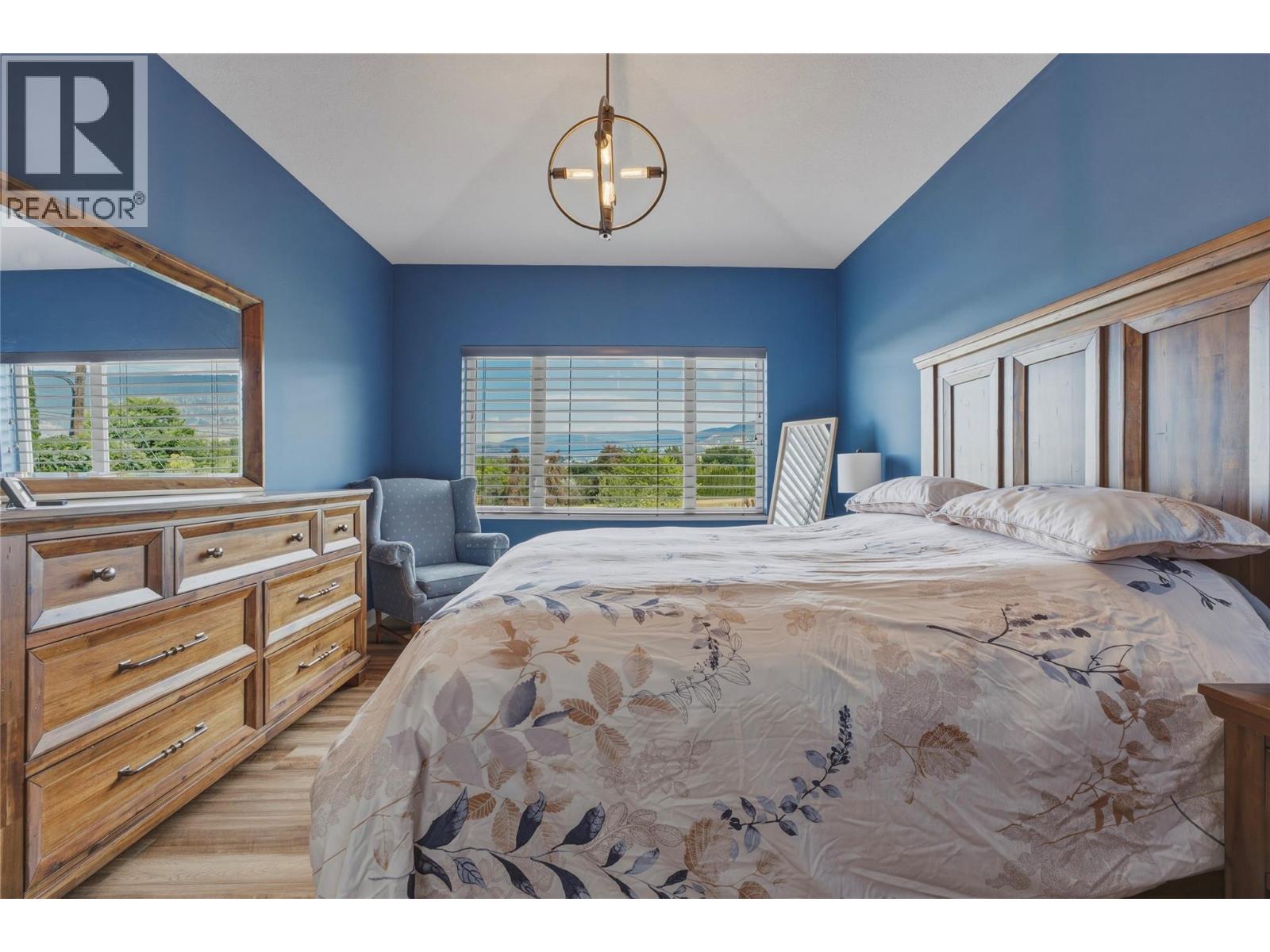 #11 124 Sarsons Road - 17