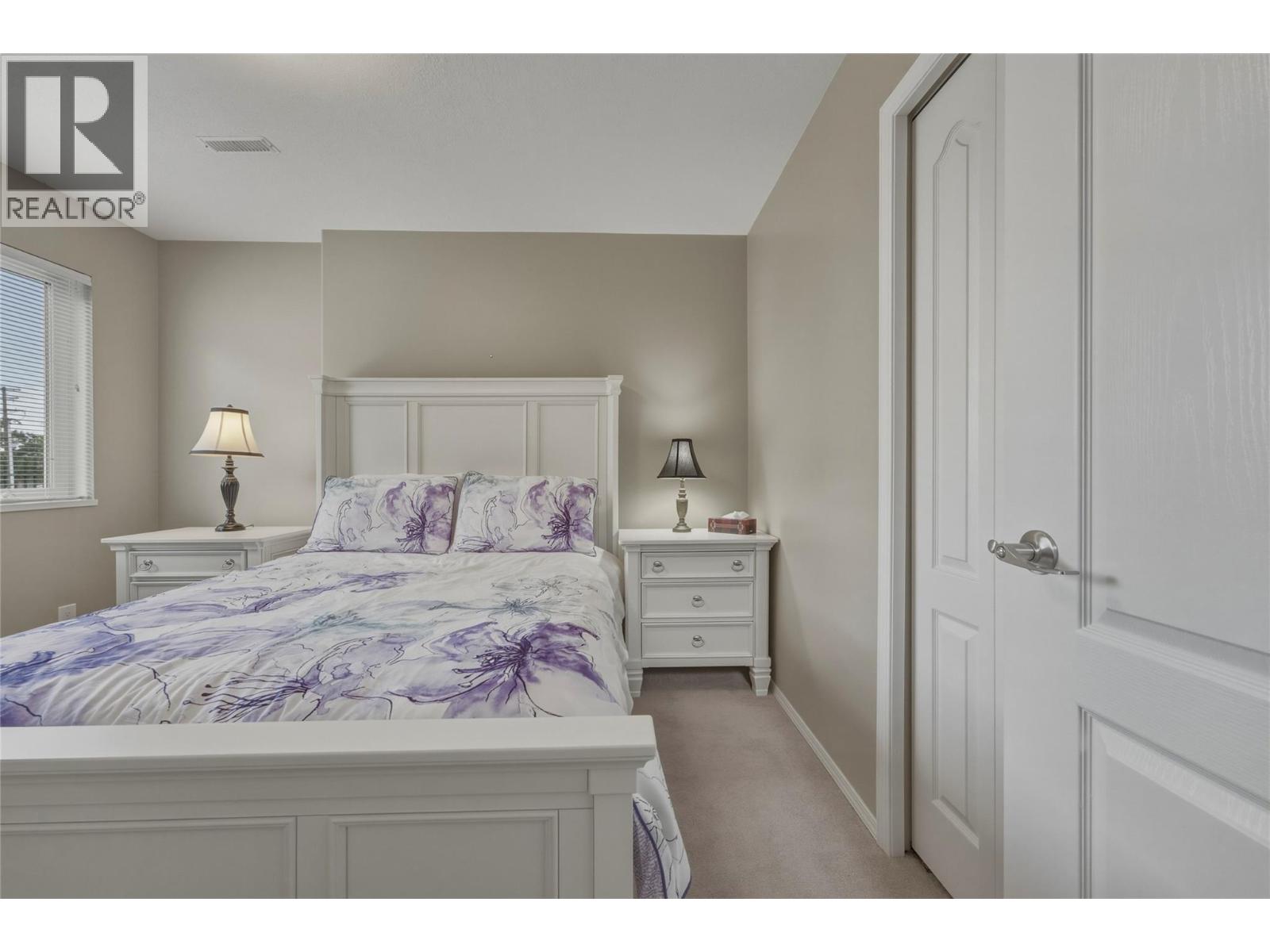 #11 124 Sarsons Road - 27