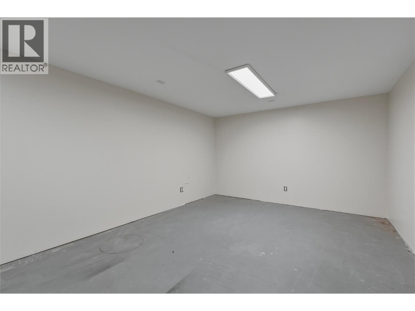 #11 124 Sarsons Road - 37