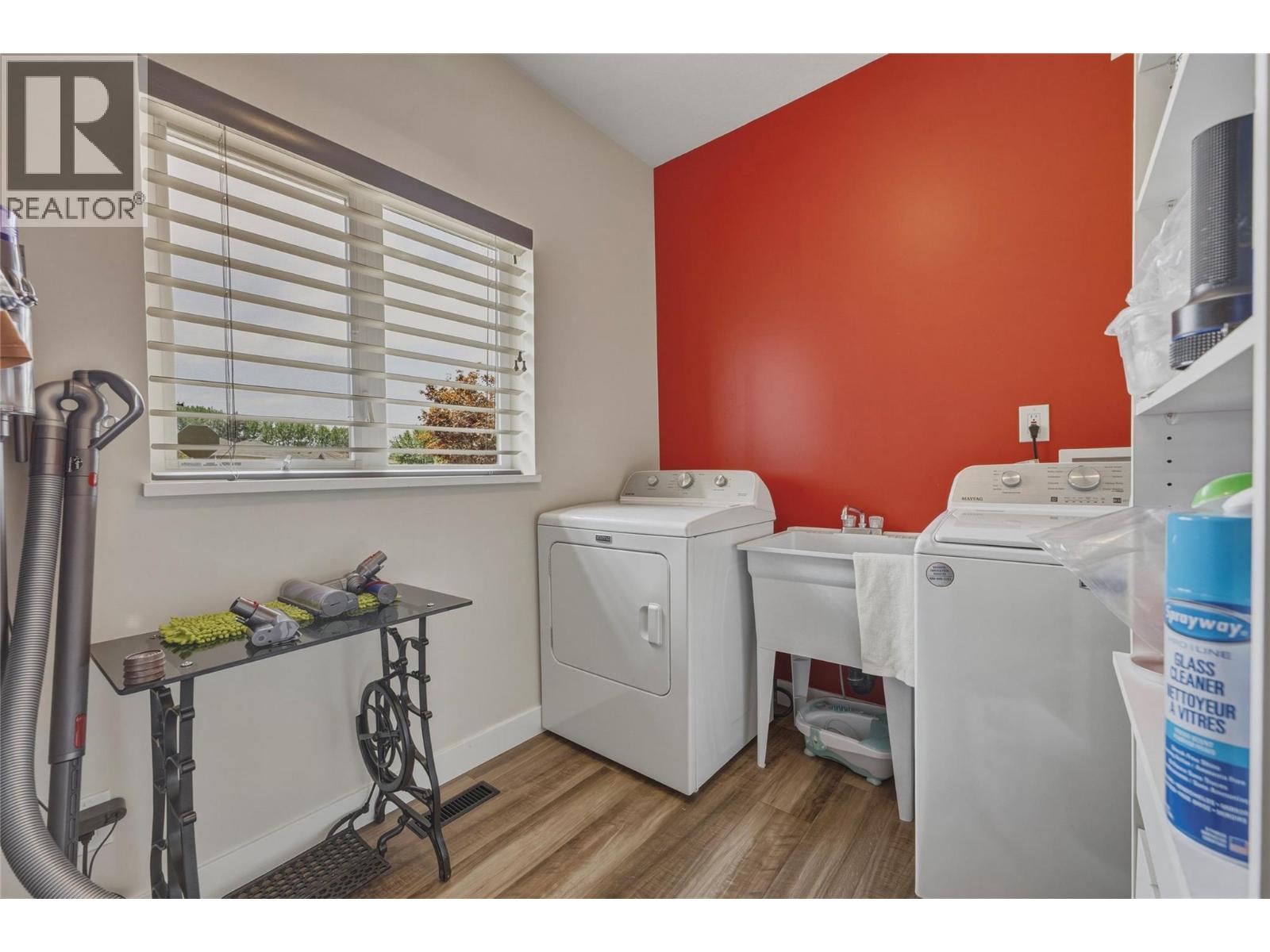 #11 124 Sarsons Road - 13