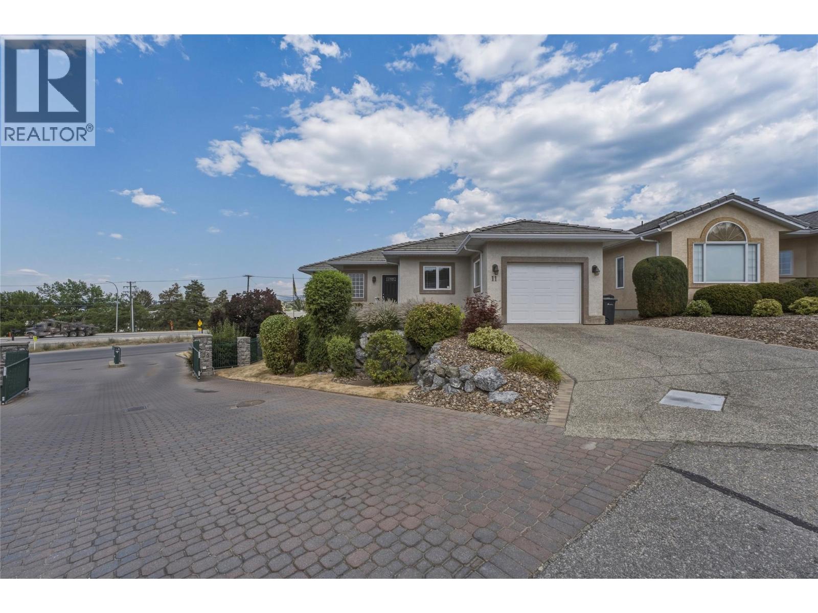 #11 124 Sarsons Road - 43