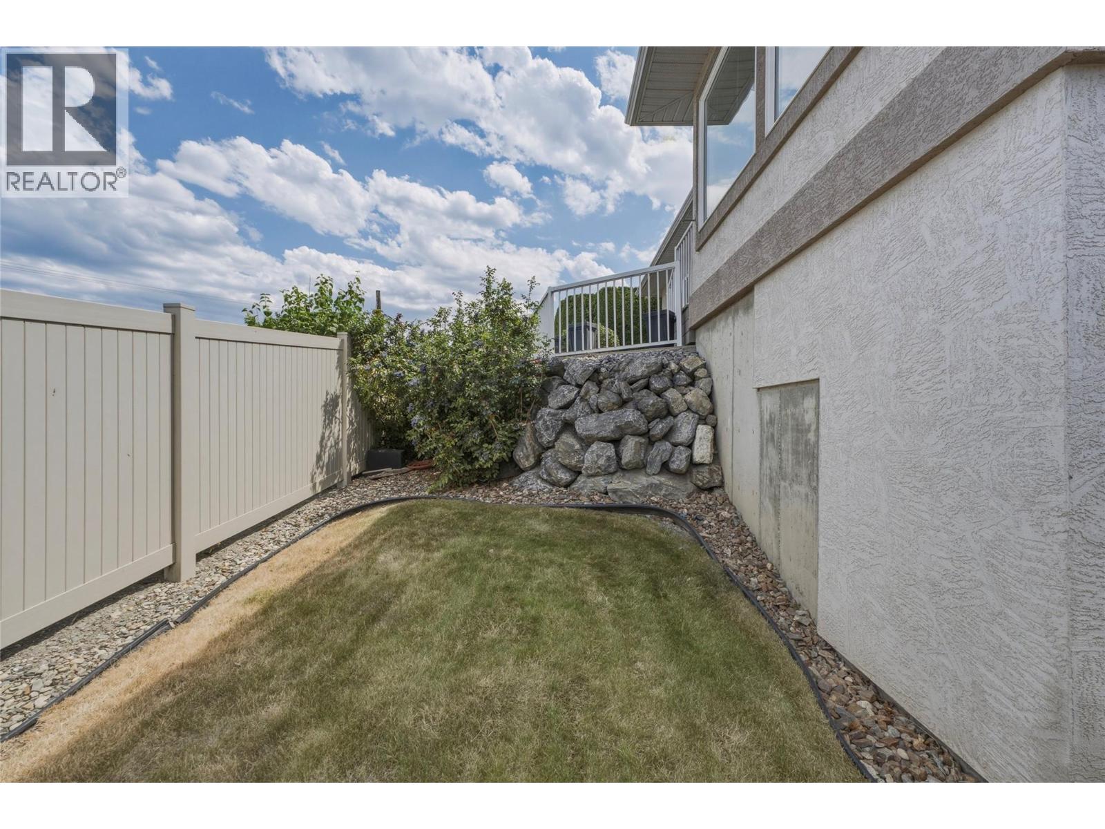 #11 124 Sarsons Road - 46