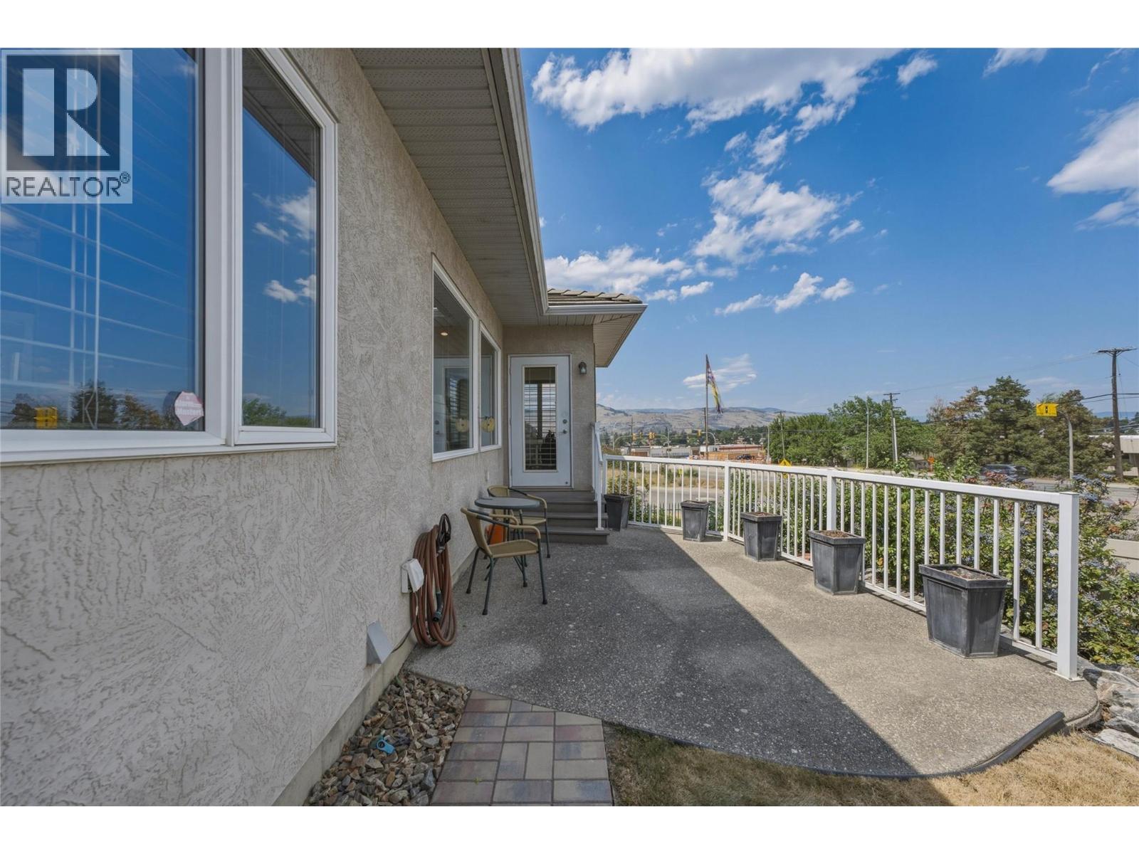 #11 124 Sarsons Road - 49