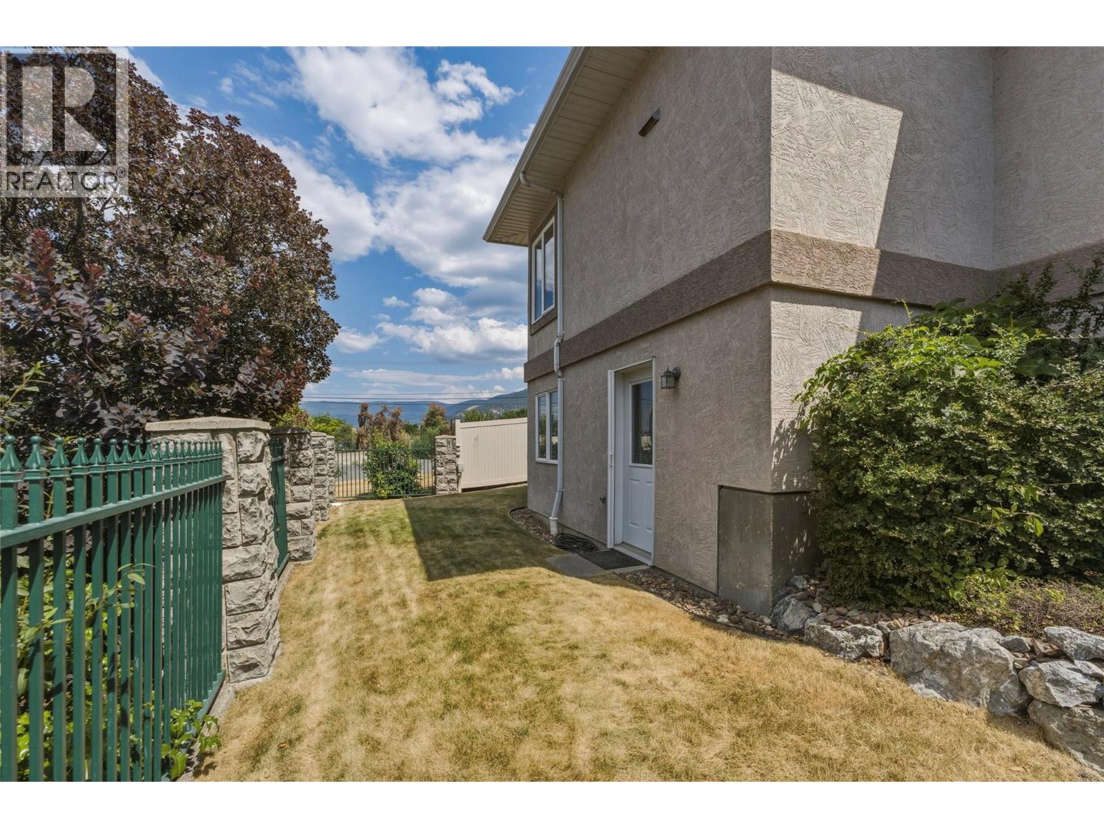 #11 124 Sarsons Road - 45