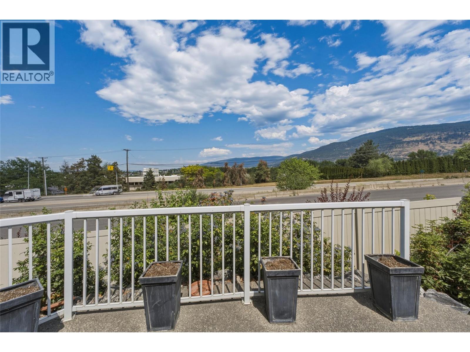 #11 124 Sarsons Road - 51
