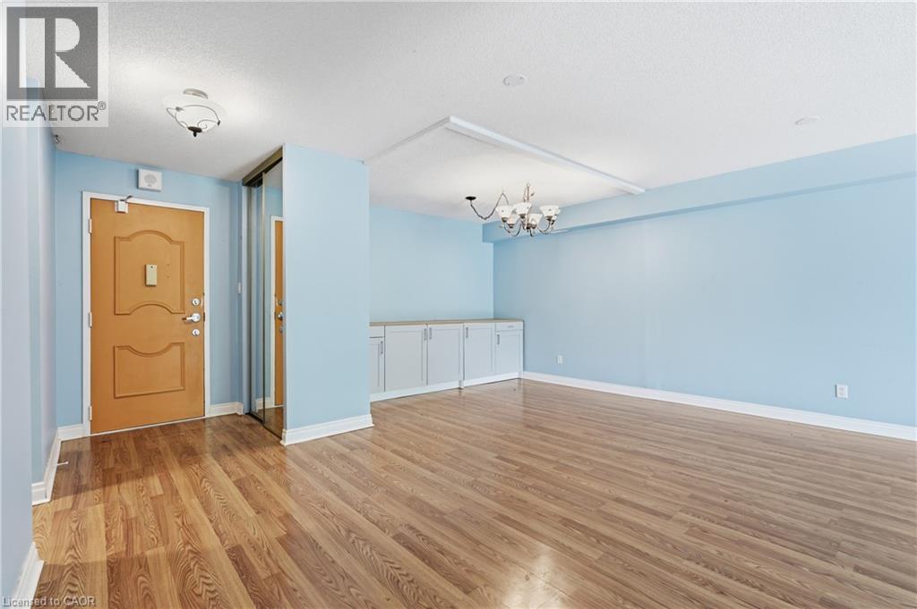 #B3 7 GALE Crescent - Image 6