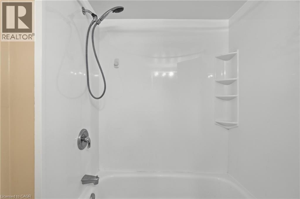 #B3 7 GALE Crescent - Image 24