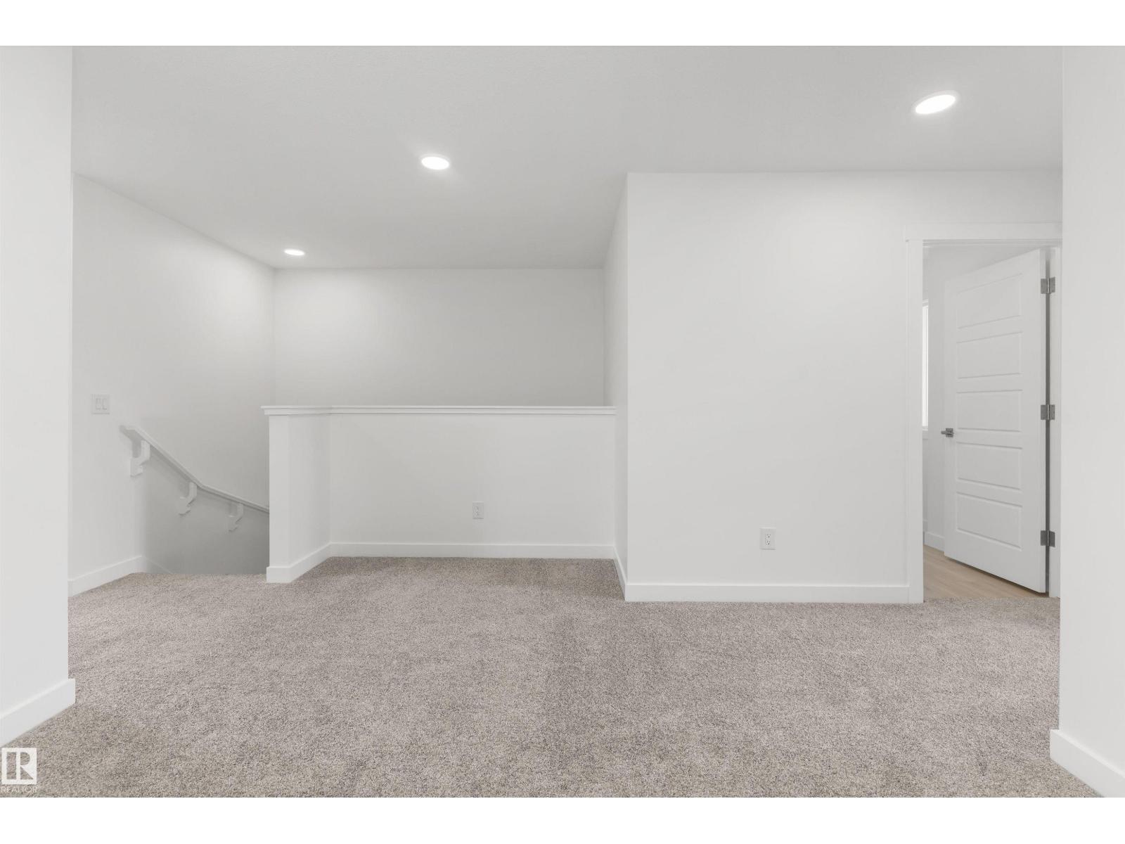 1052 CRISTALL Crescent SW - Photo 29