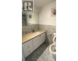 311 - 10 Edgecliffe Golfway, Toronto, ON M3C3A3 Photo 15