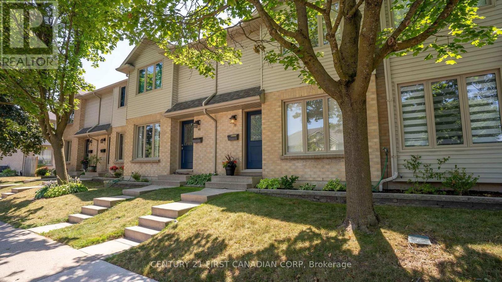 #39 925 LAWSON ROAD - 2