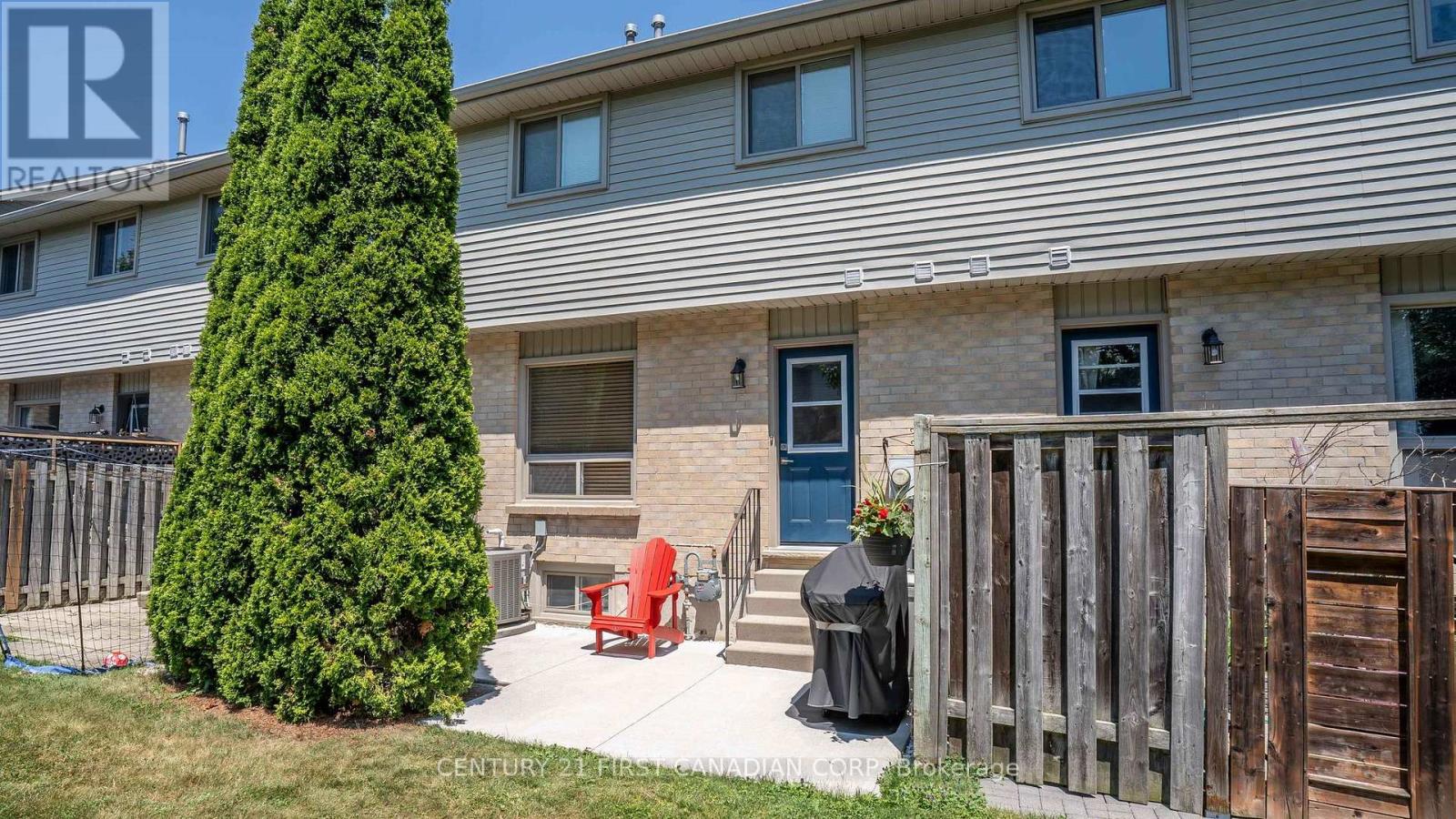 #39 925 LAWSON ROAD - 31
