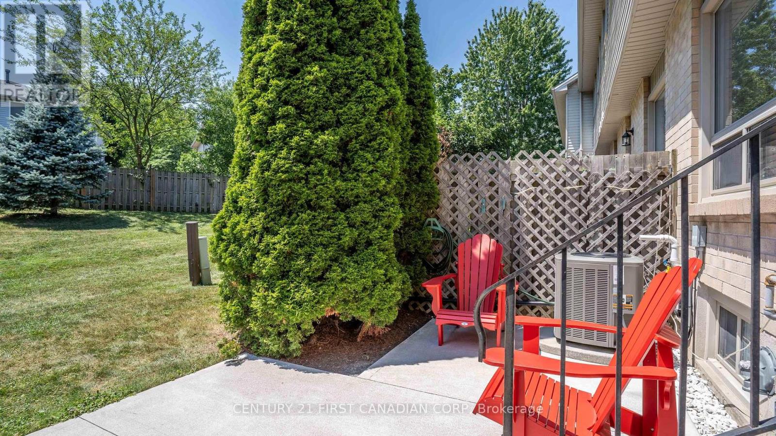 #39 925 LAWSON ROAD - 33